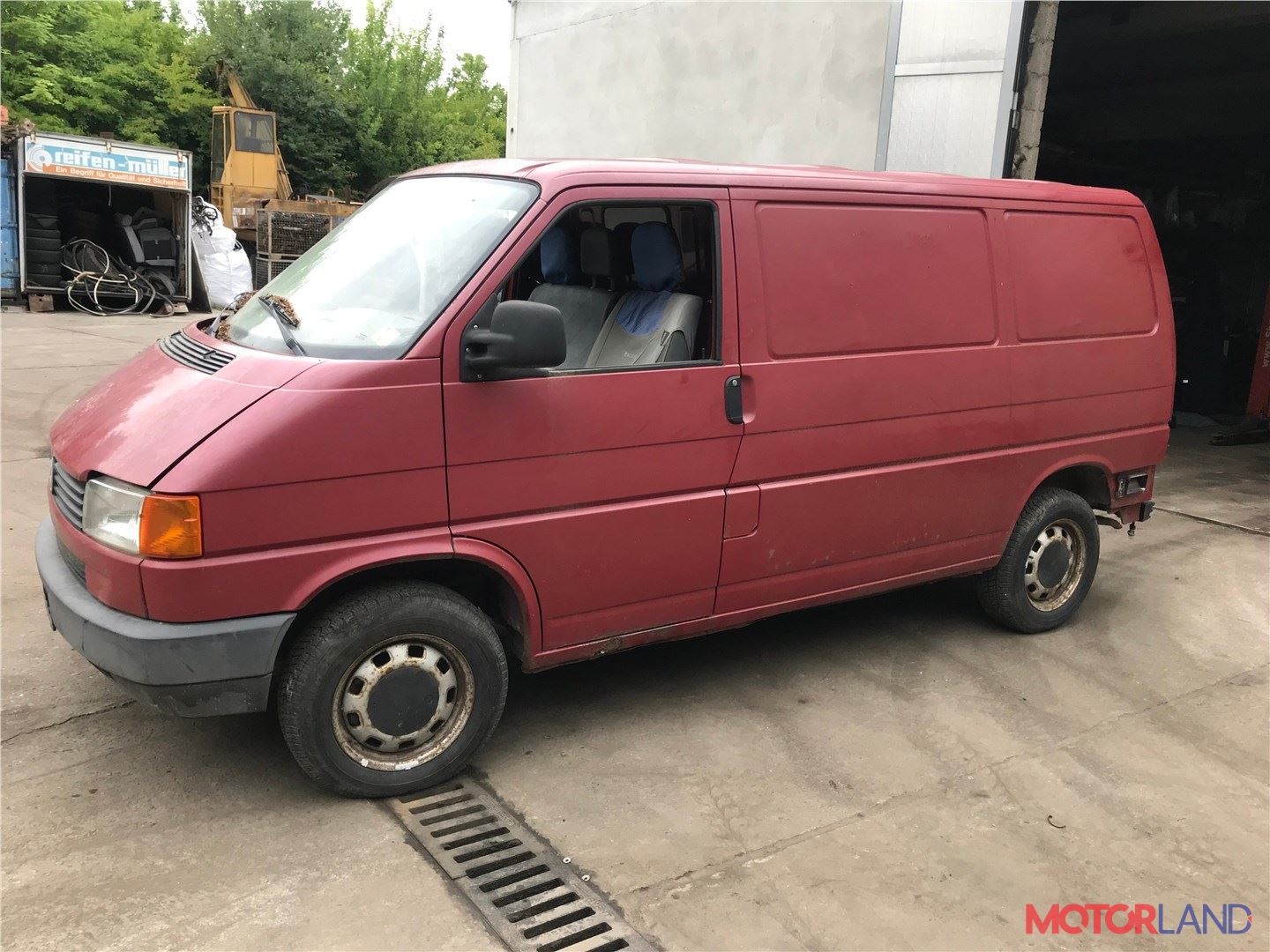 Недавно поступивший автомобиль Volkswagen Transporter 4 1991-2003 -  разборочный номер v4070