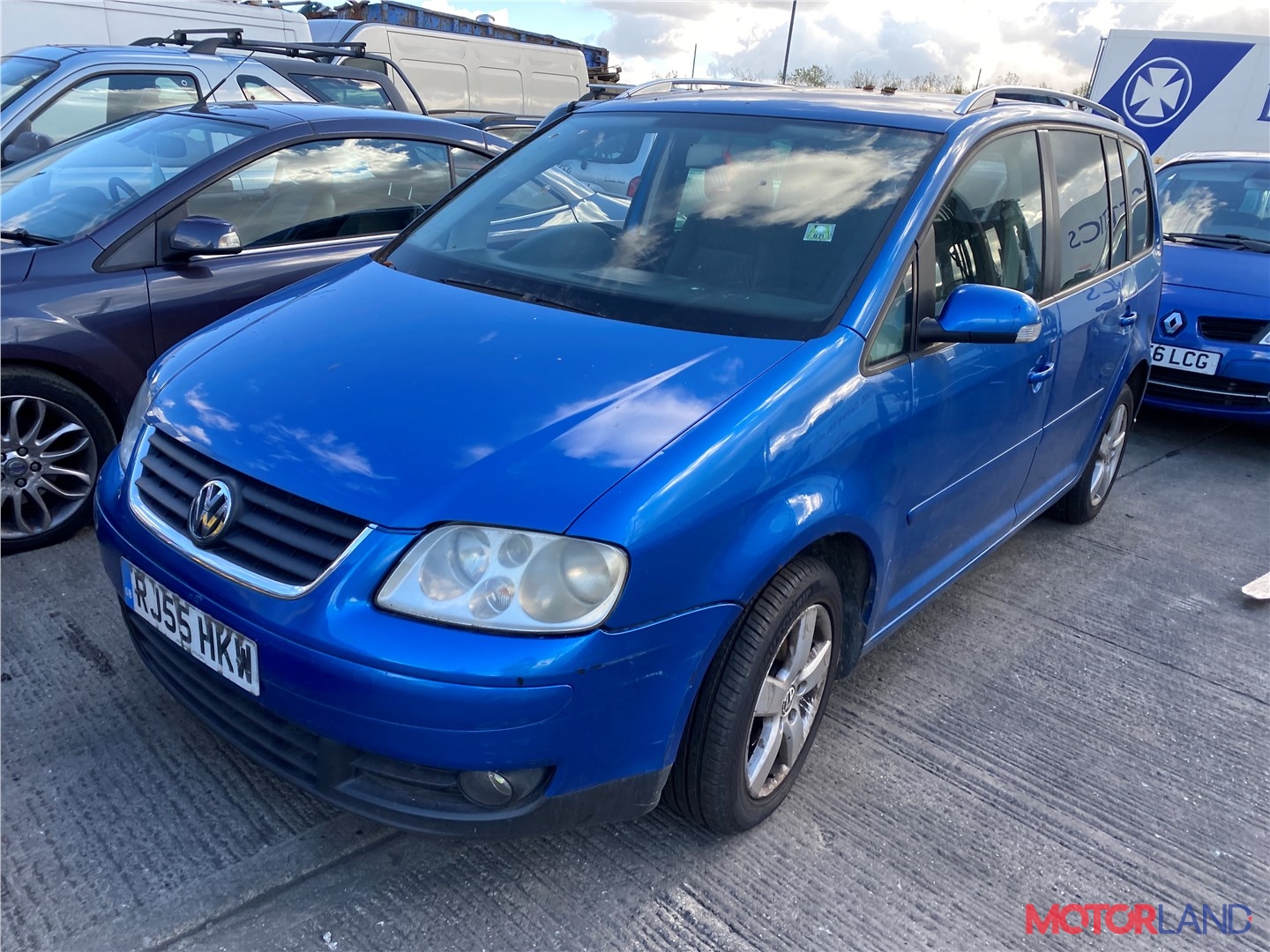 Недавно поступивший автомобиль Volkswagen Touran 2003-2006 - разборочный  номер t29871