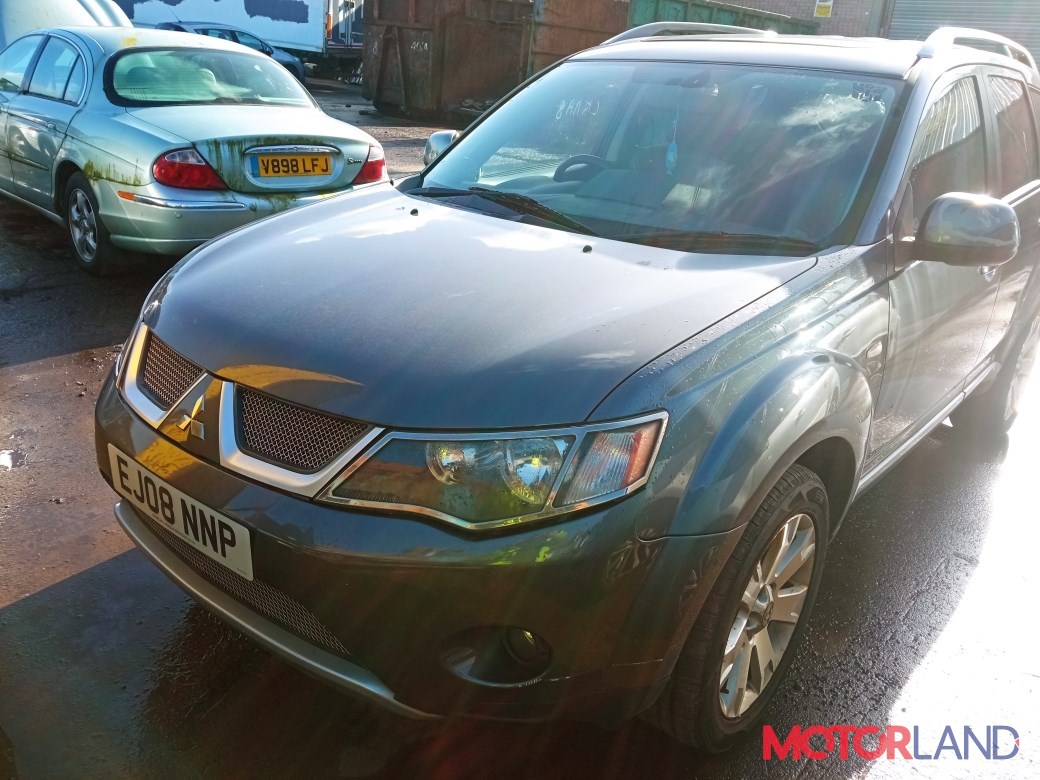 Недавно поступивший автомобиль Mitsubishi Outlander XL 2006-2012 -  разборочный номер x2138