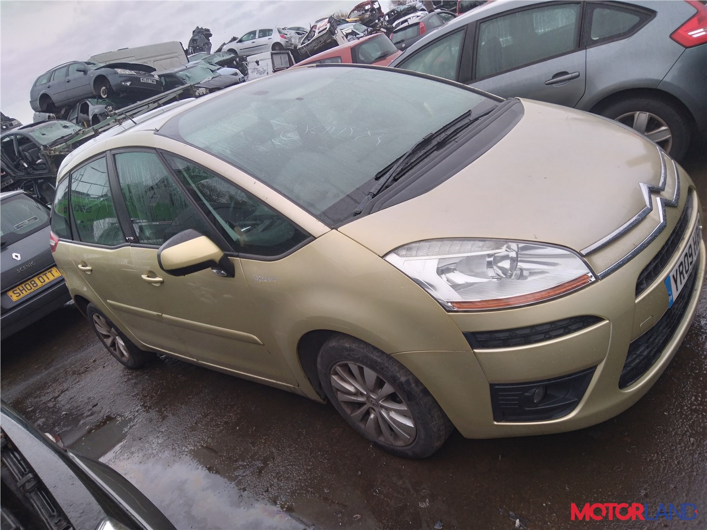 Недавно поступивший автомобиль Citroen C4 Picasso 2006-2013 - разборочный  номер x2326