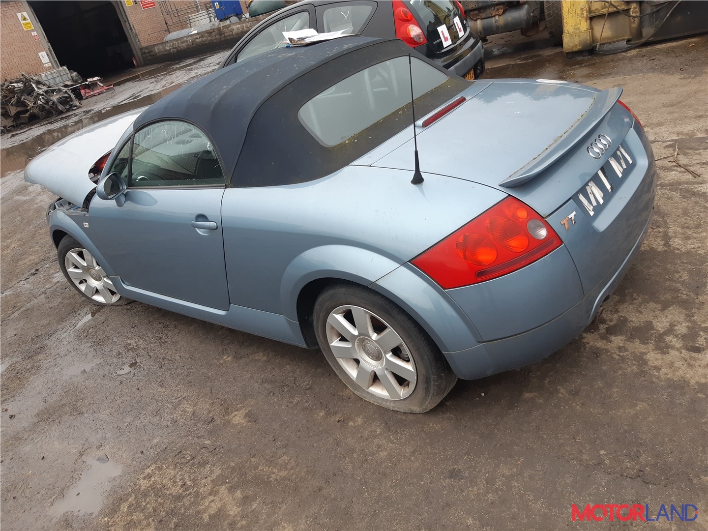 Недавно поступивший автомобиль Audi TT 1998-2006 - разборочный номер x2409