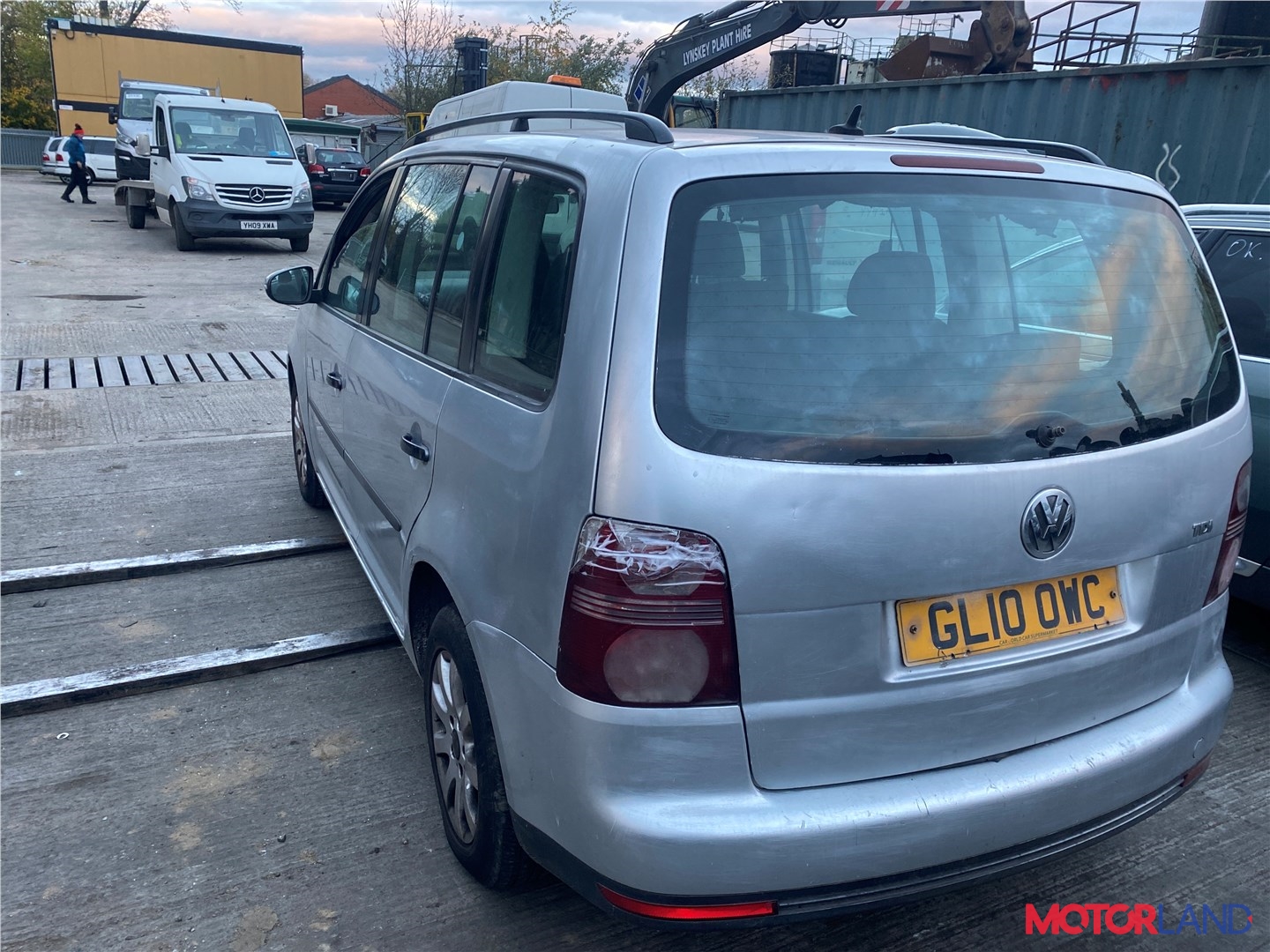 Недавно поступивший автомобиль Volkswagen Touran 2006-2010 - разборочный  номер t30459