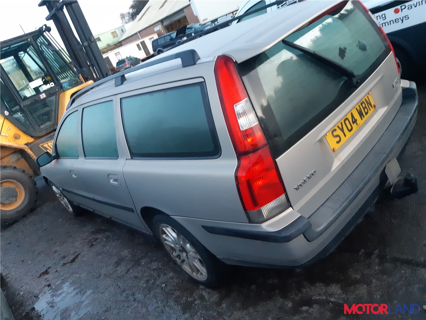 Недавно поступивший автомобиль Volvo V70 2001-2008 - разборочный номер x2580