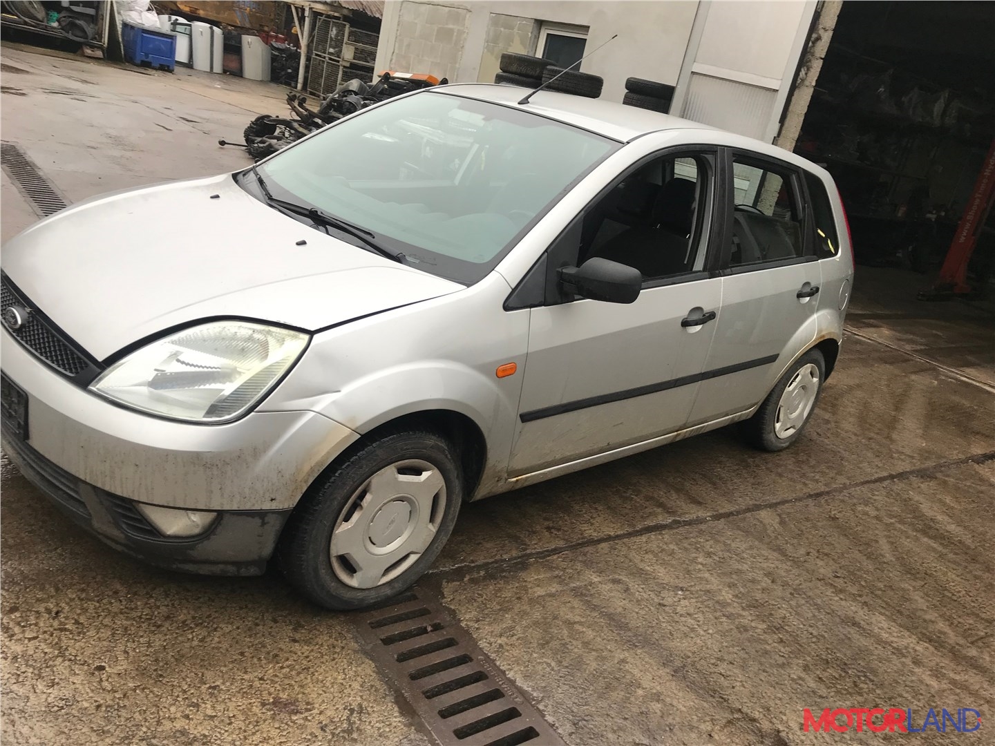 Недавно поступивший автомобиль Ford Fiesta 2001-2007 - разборочный номер  v4176