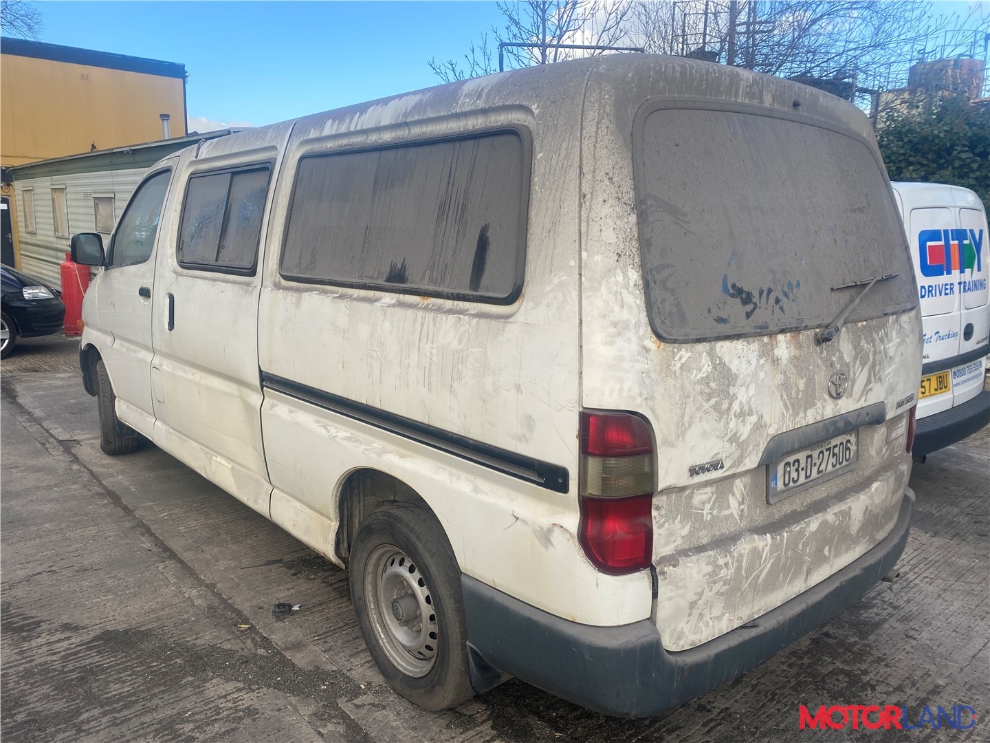 Недавно поступивший автомобиль Toyota Hiace 1989-2004 - разборочный номер  t32364