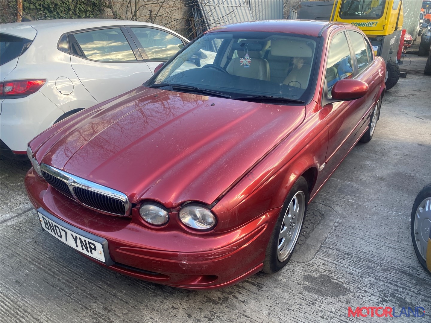 Недавно поступивший автомобиль Jaguar X-type - разборочный номер t32307