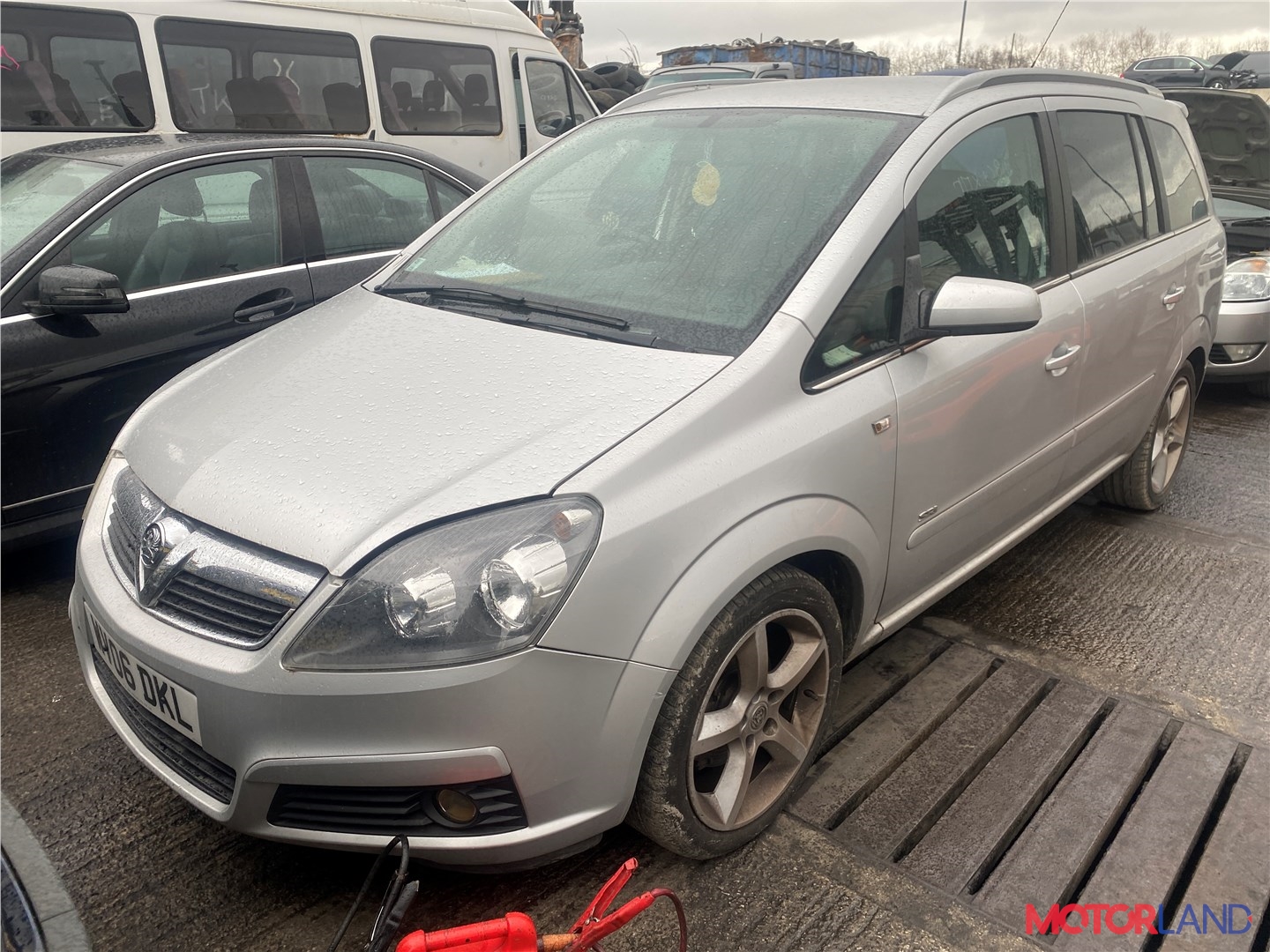 Недавно поступивший автомобиль Opel Zafira B 2005-2012 - разборочный номер  t32348