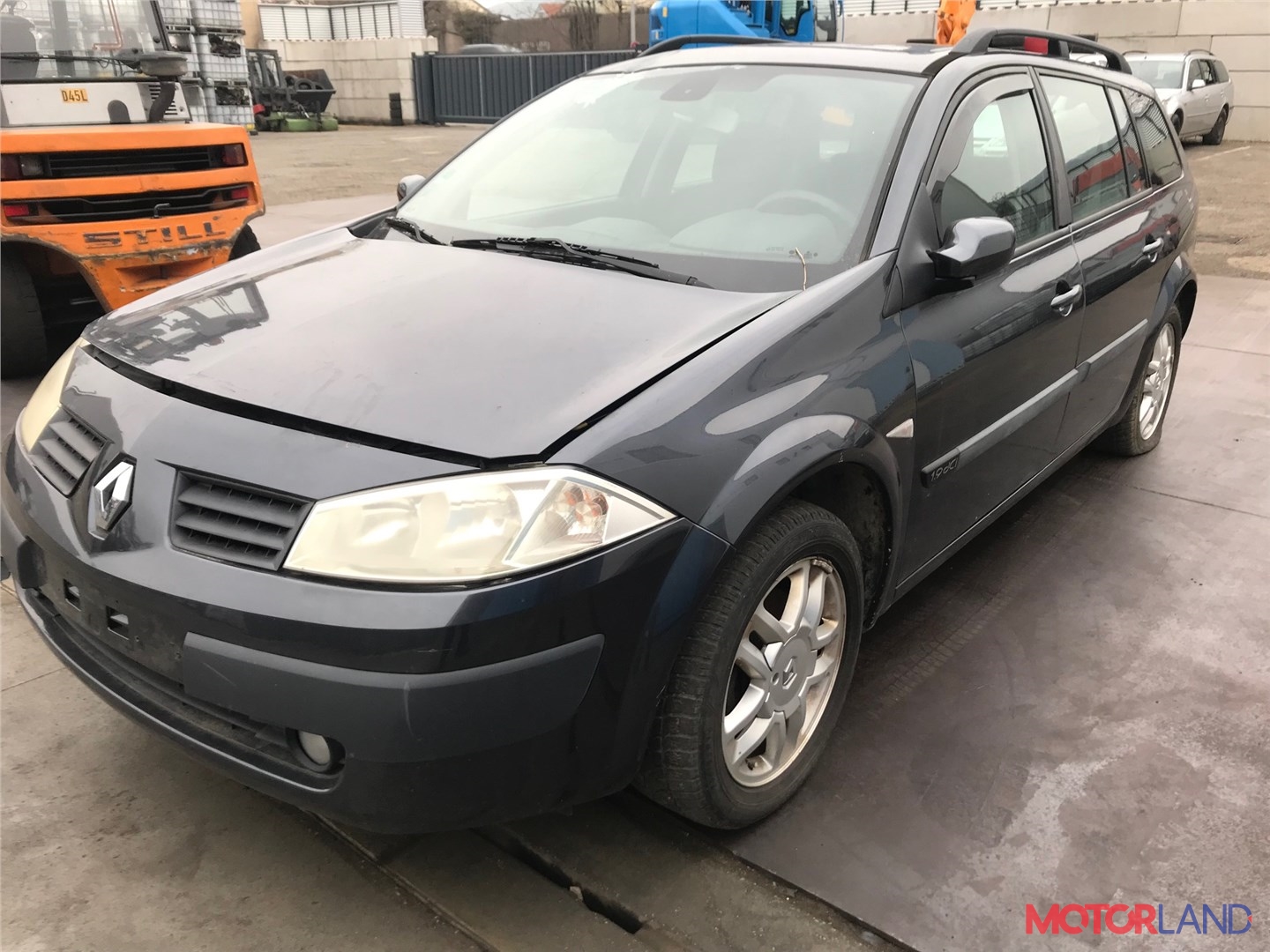 Недавно поступивший автомобиль Renault Megane 2 2002-2009 - разборочный  номер 69352