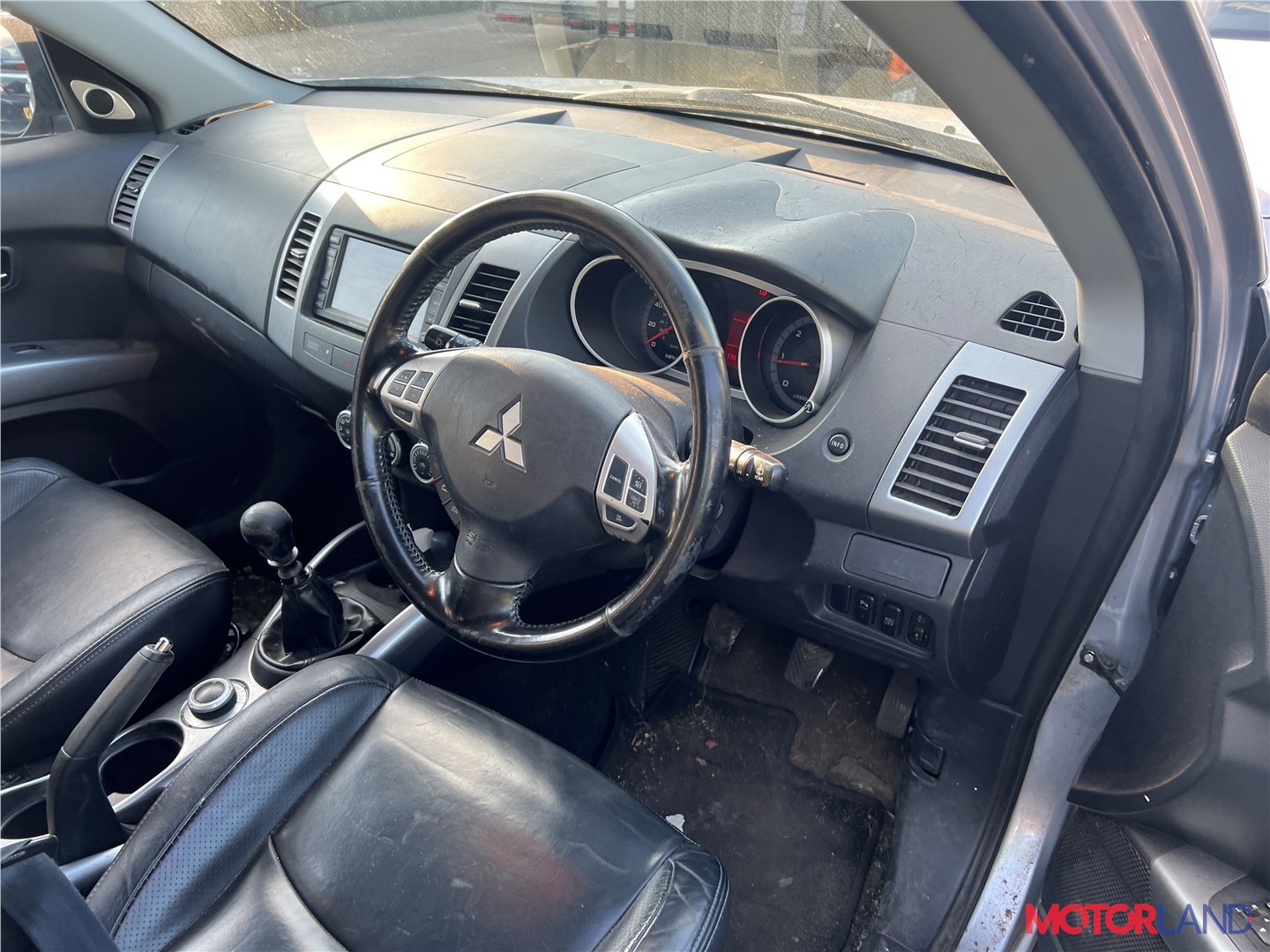 Недавно поступивший автомобиль Mitsubishi Outlander XL 2006-2012 -  разборочный номер t33560