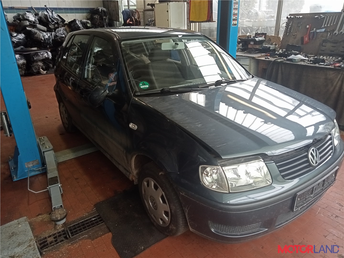 Недавно поступивший автомобиль Volkswagen Polo 1999-2001 - разборочный  номер 26860