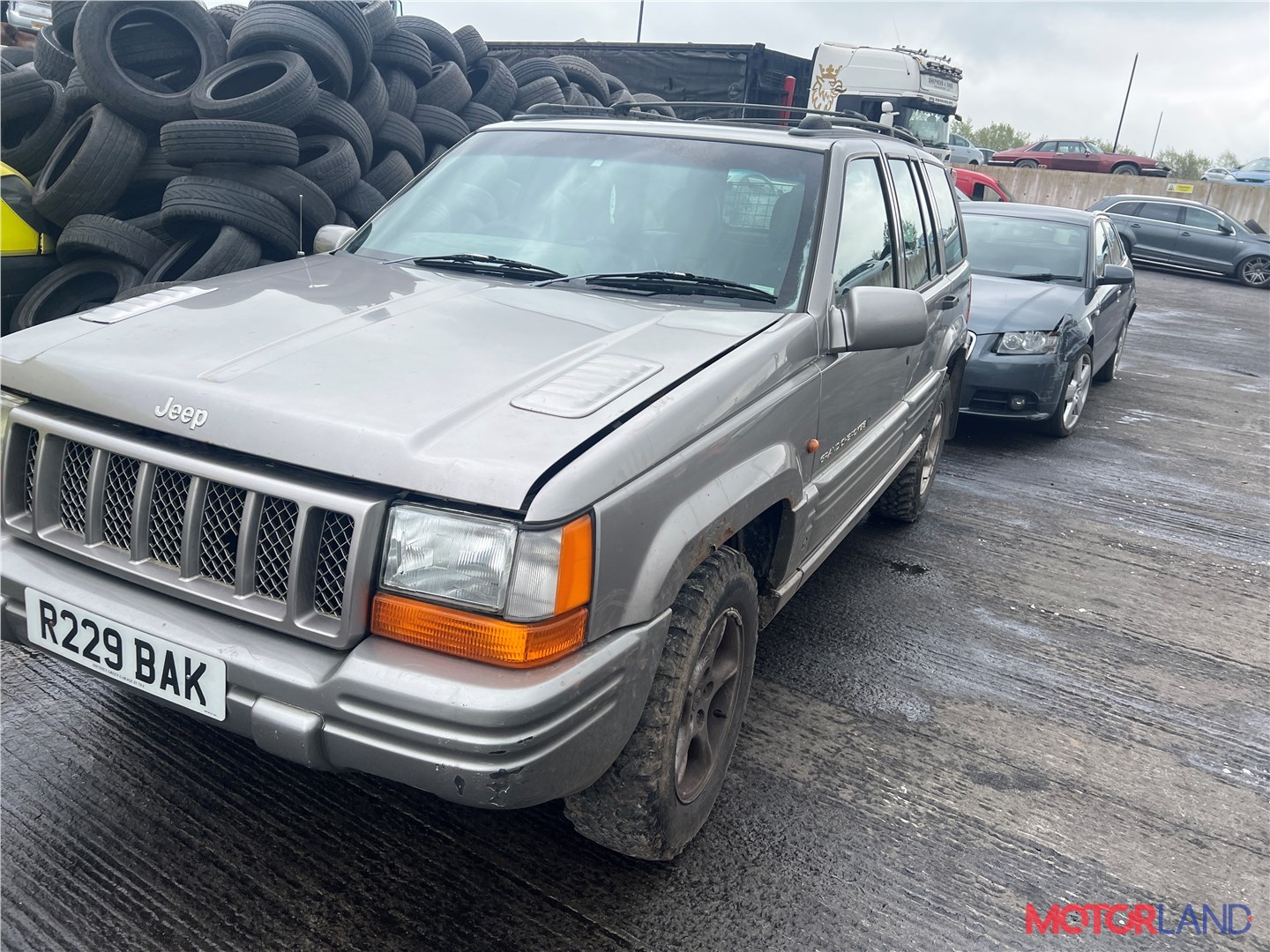 Недавно поступивший автомобиль Jeep Grand Cherokee 1993-1998 - разборочный  номер t33712