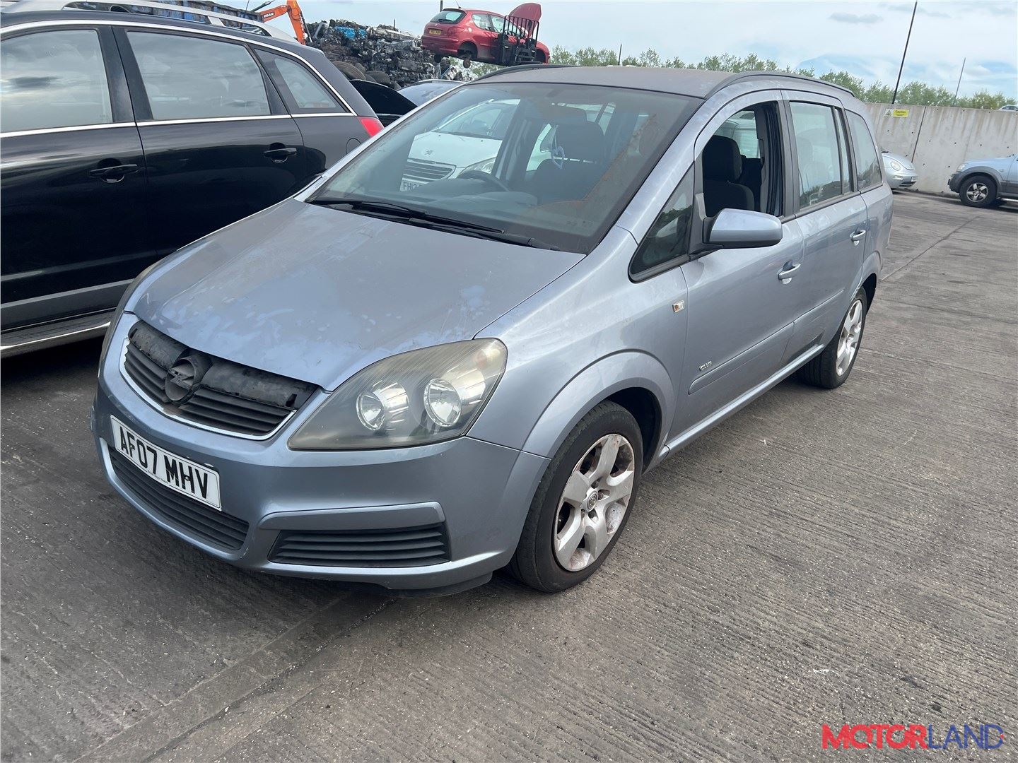 Недавно поступивший автомобиль Opel Zafira B 2005-2012 - разборочный номер  t33777