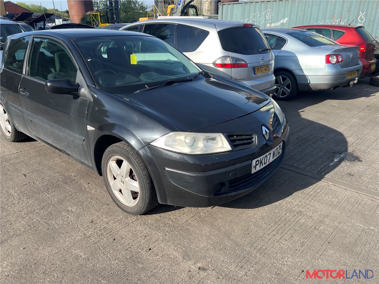 Недавно поступивший автомобиль Renault Megane 2 2002-2009 - разборочный  номер t33956