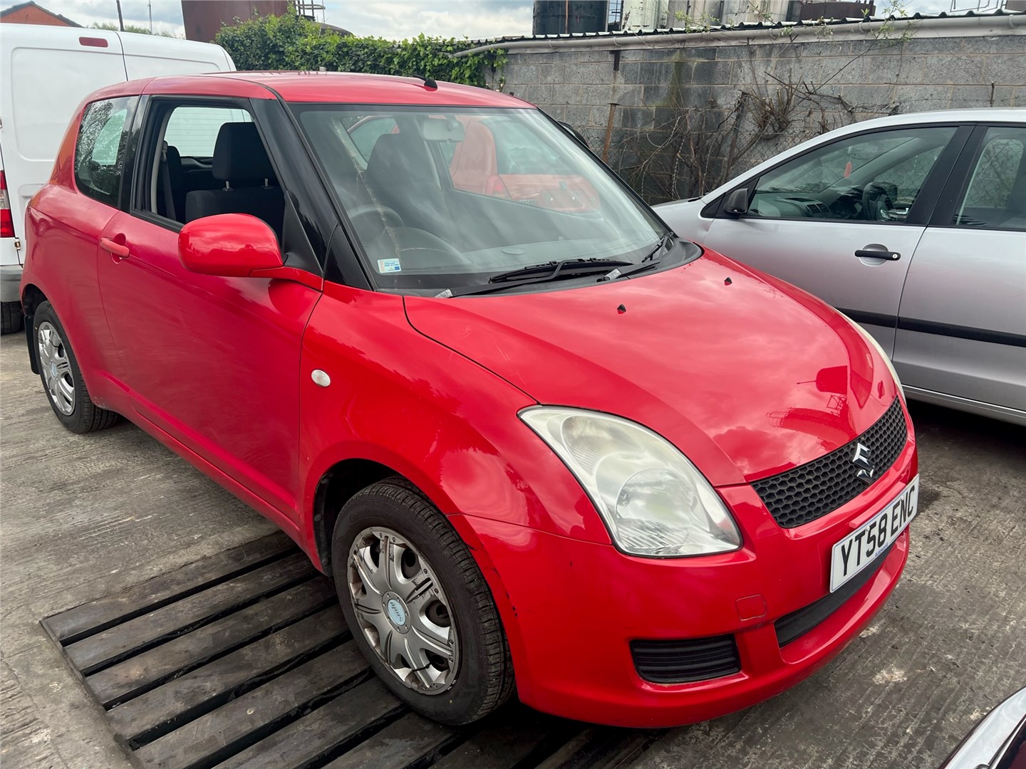 Suzuki swift 2003