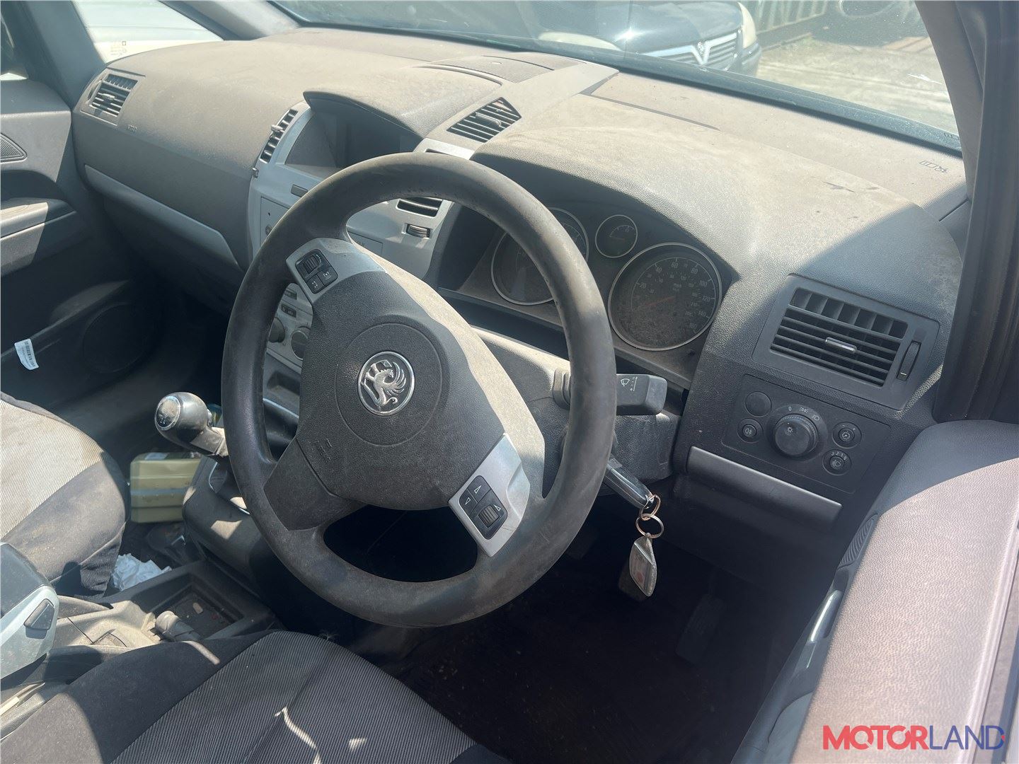 Недавно поступивший автомобиль Opel Zafira B 2005-2012 - разборочный номер  t34047