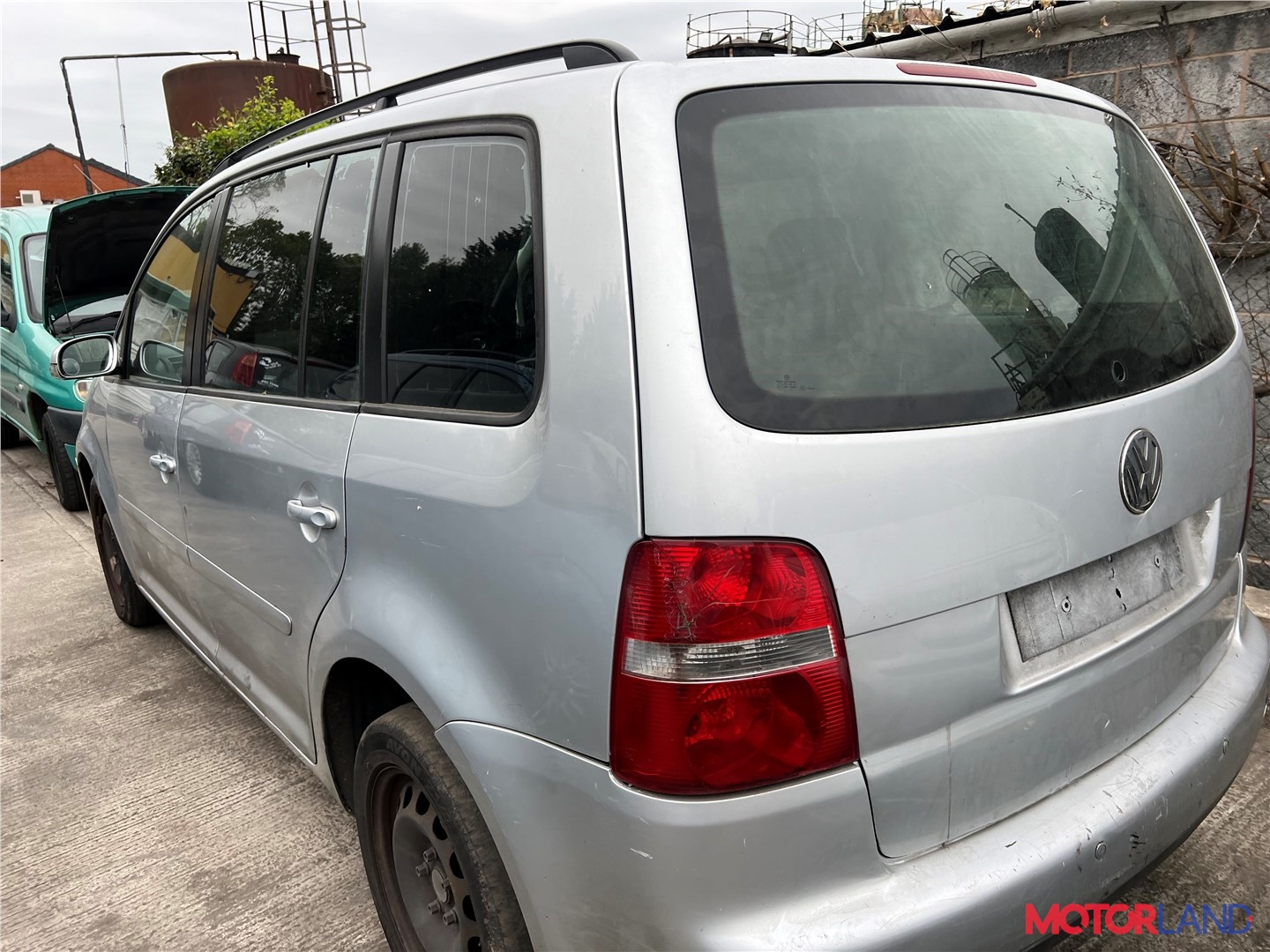 Недавно поступивший автомобиль Volkswagen Touran 2003-2006 - разборочный  номер t34386