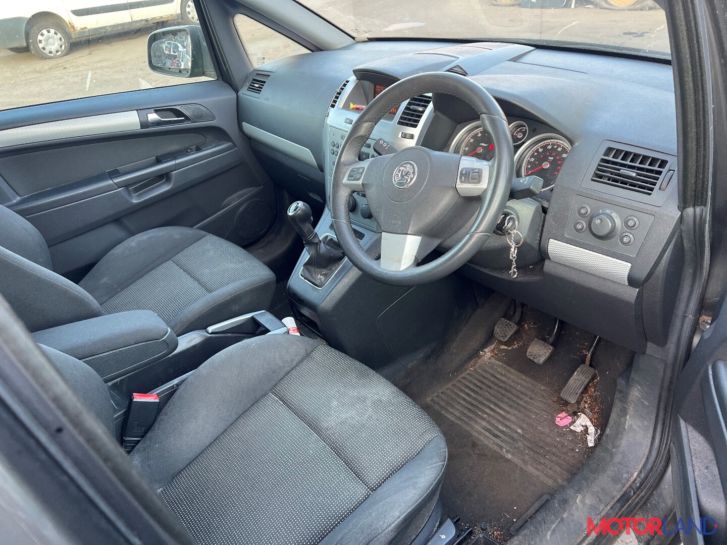 Недавно поступивший автомобиль Opel Zafira B 2005-2012 - разборочный номер  x3727