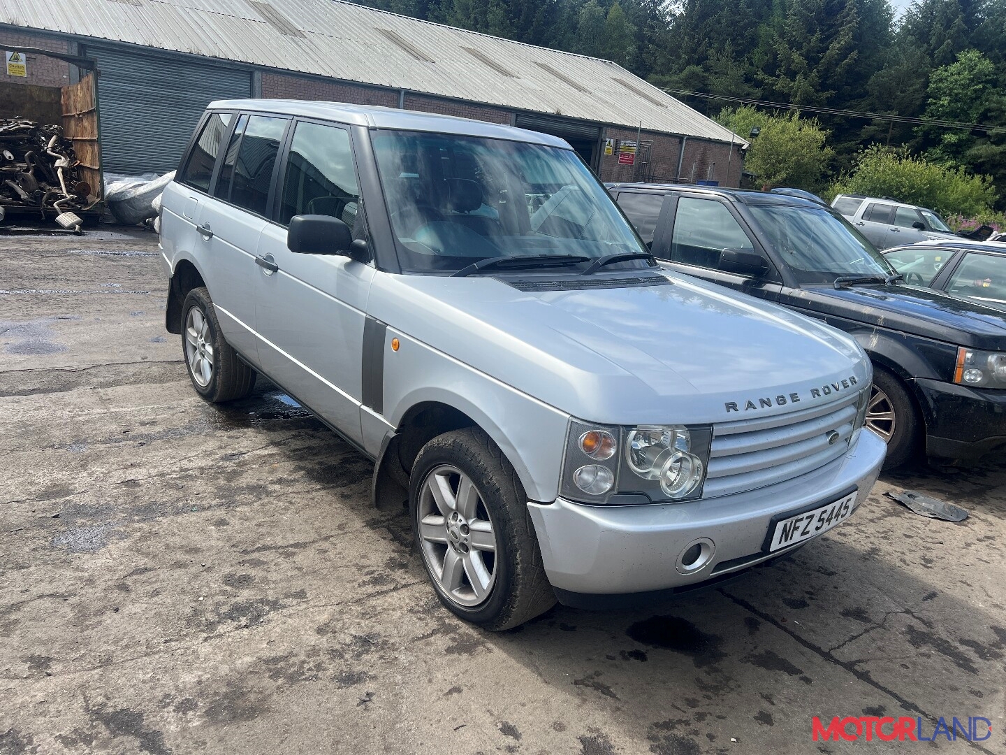 Недавно поступивший автомобиль Land Rover Range Rover 3 (LM) 2002-2012 -  разборочный номер x3900