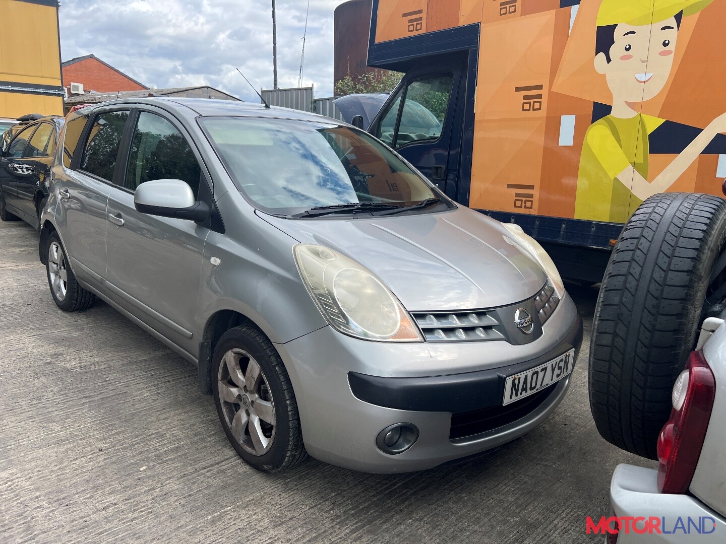 Недавно поступивший автомобиль Nissan Note E11 2006-2013 - разборочный  номер t35310