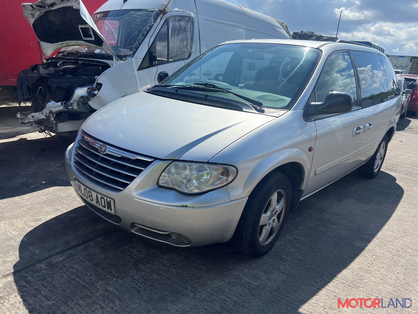 Недавно поступивший автомобиль Chrysler Voyager 2001-2007 - разборочный  номер t35294