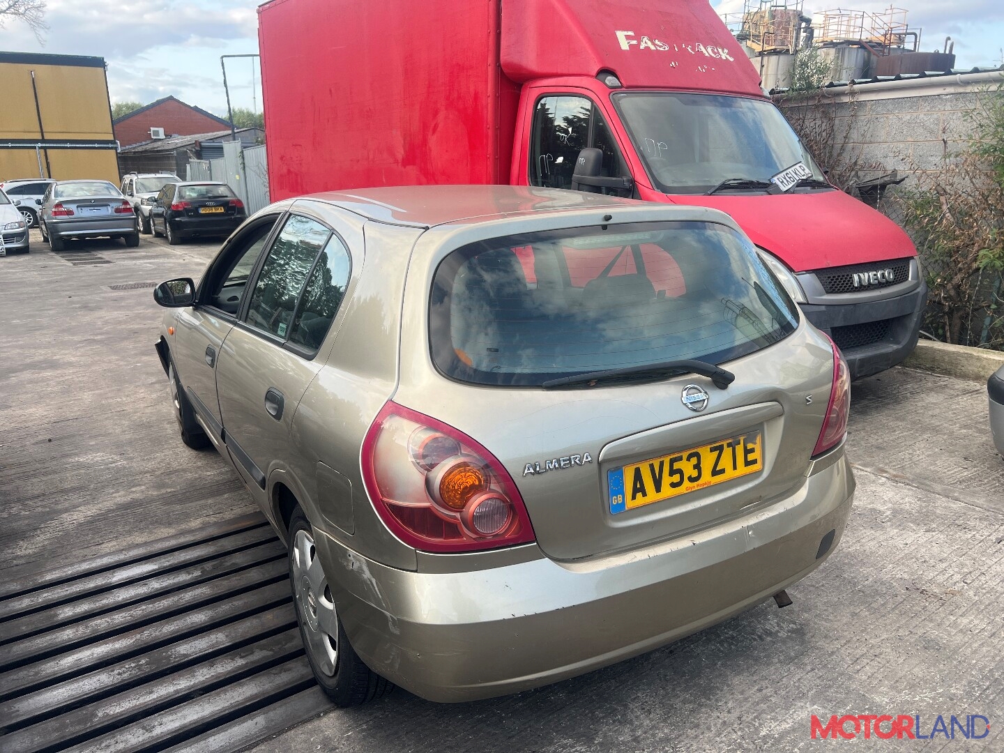 Недавно поступивший автомобиль Nissan Almera N16 2000-2006 - разборочный  номер t35587