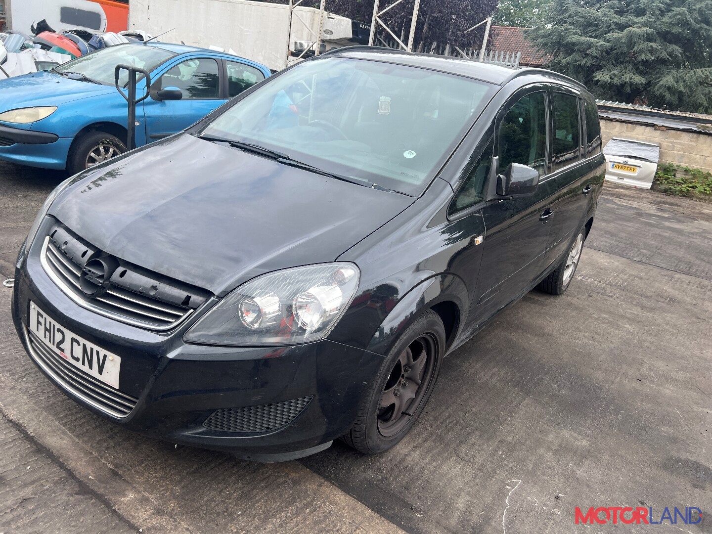 Недавно поступивший автомобиль Opel Zafira B 2005-2012 - разборочный номер  t35699