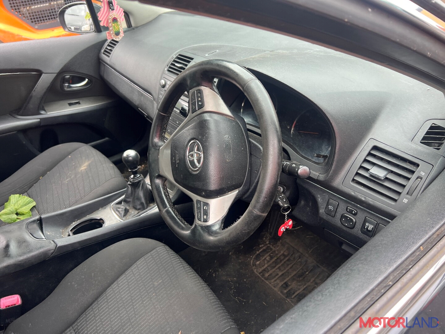 Недавно поступивший автомобиль Toyota Avensis 3 2009-2015 - разборочный  номер t35741