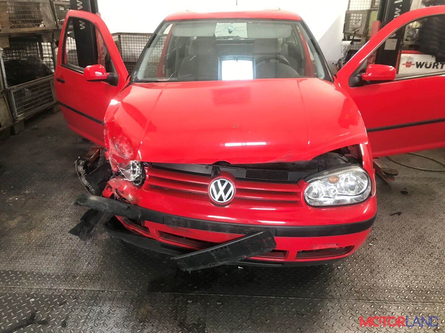 Недавно поступивший автомобиль Volkswagen Golf 4 1997-2005 - разборочный  номер 37932