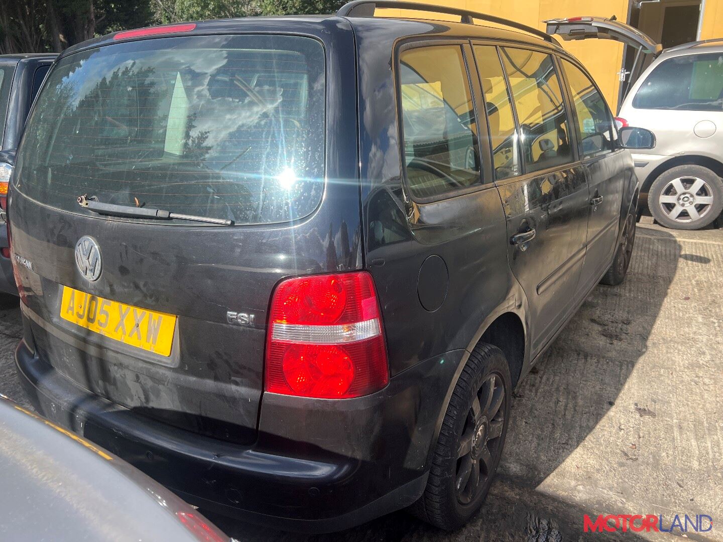 Недавно поступивший автомобиль Volkswagen Touran 2003-2006 - разборочный  номер t36357