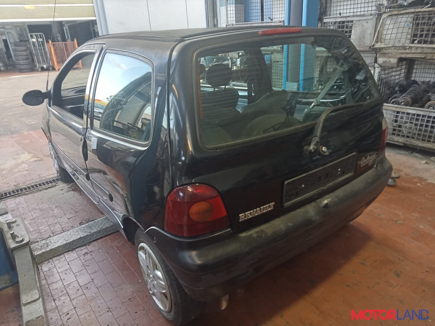 Недавно поступивший автомобиль Renault Twingo 1993-2007 - разборочный номер  26990