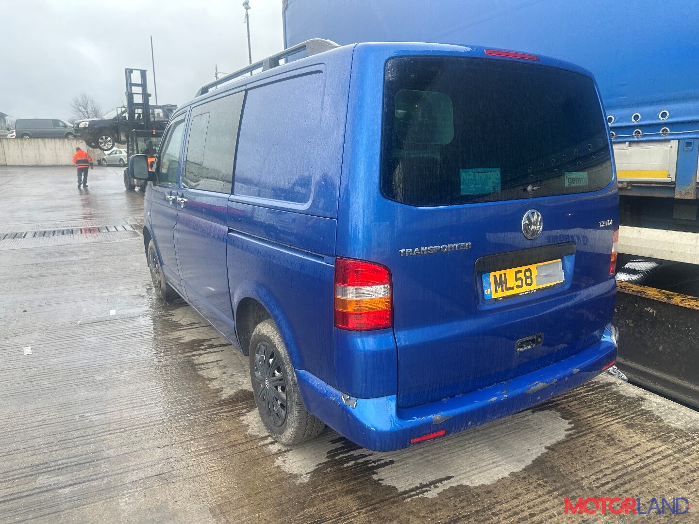 Недавно поступивший автомобиль Volkswagen Transporter 5 2003-2009 -  разборочный номер t38558