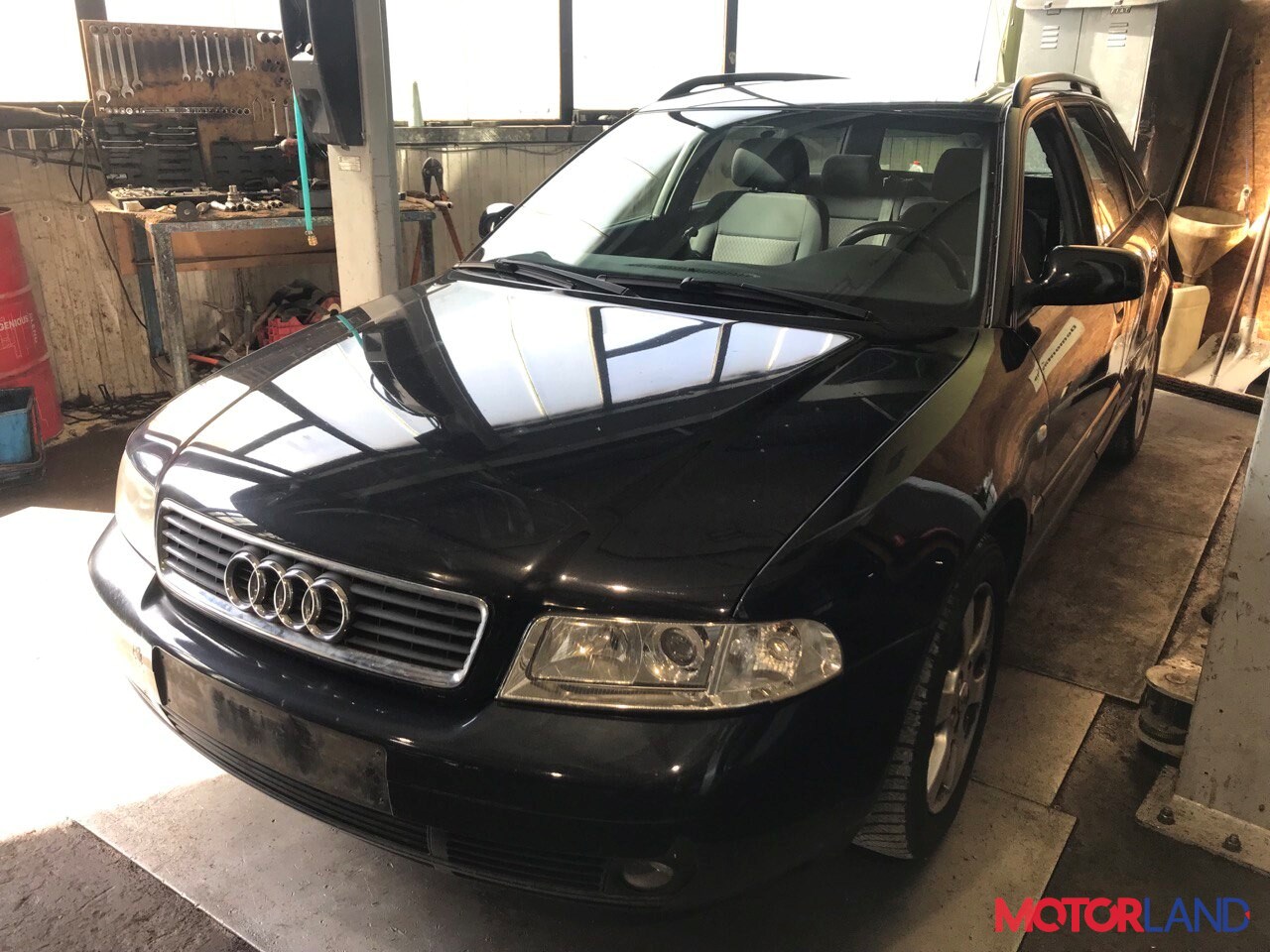 Недавно поступивший автомобиль Audi A4 (B5) 1994-2000 - разборочный номер  69969