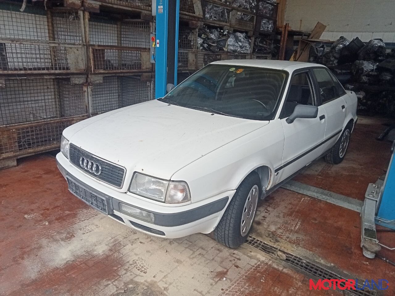 Недавно поступивший автомобиль Audi 80 (B4) 1991-1994 - разборочный номер  27078