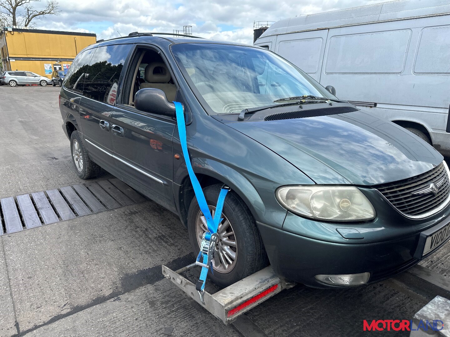 Недавно поступивший автомобиль Chrysler Voyager 2001-2007 - разборочный  номер t41242