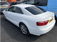 2011; 2л; Бензин; Купе; белый; Англия; разб. номер T52404 #3