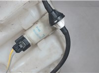  Бачок омывателя Mitsubishi Lancer 4 1988-1992 4386138 #2