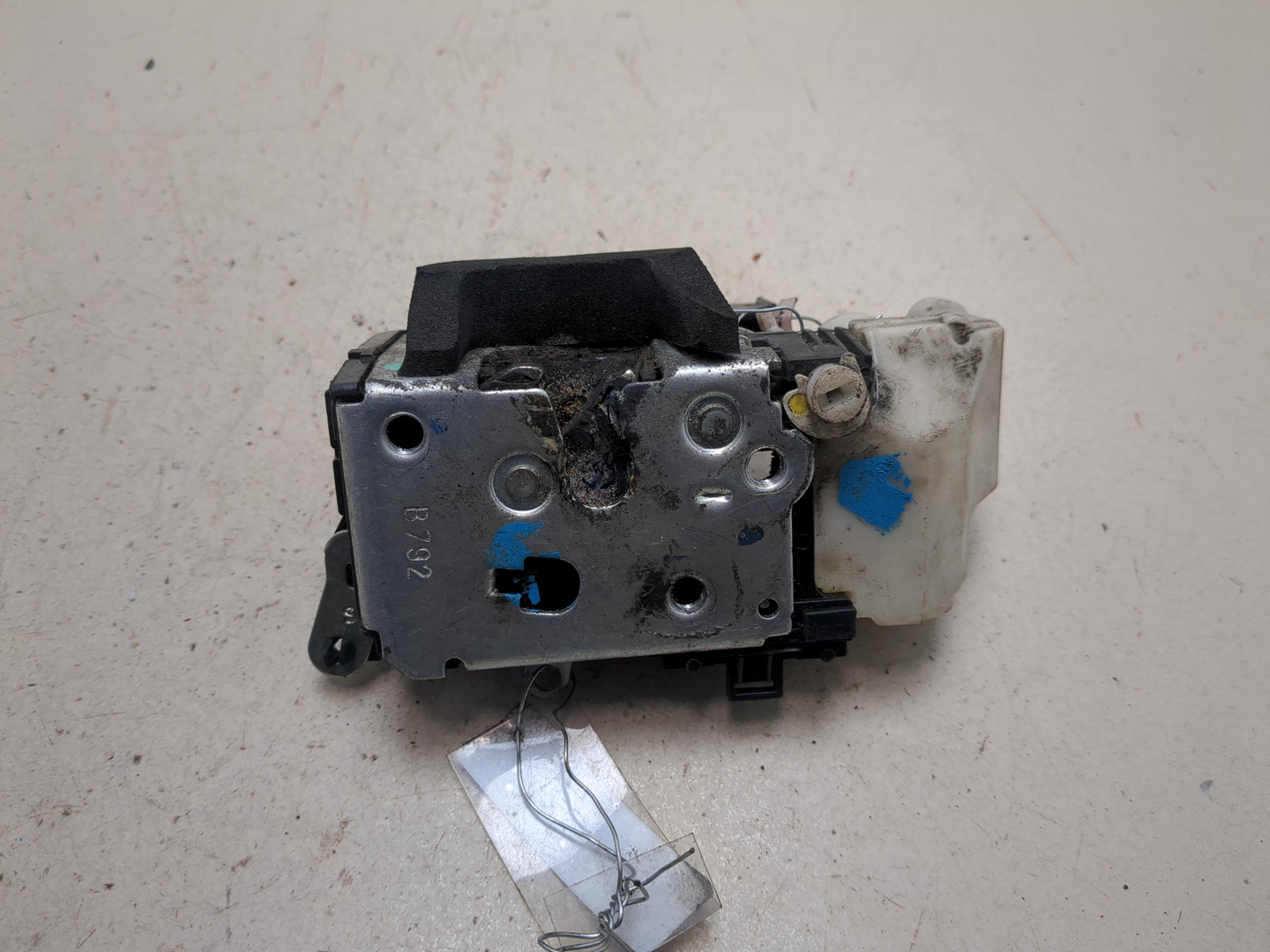 Замок двери сдвижной