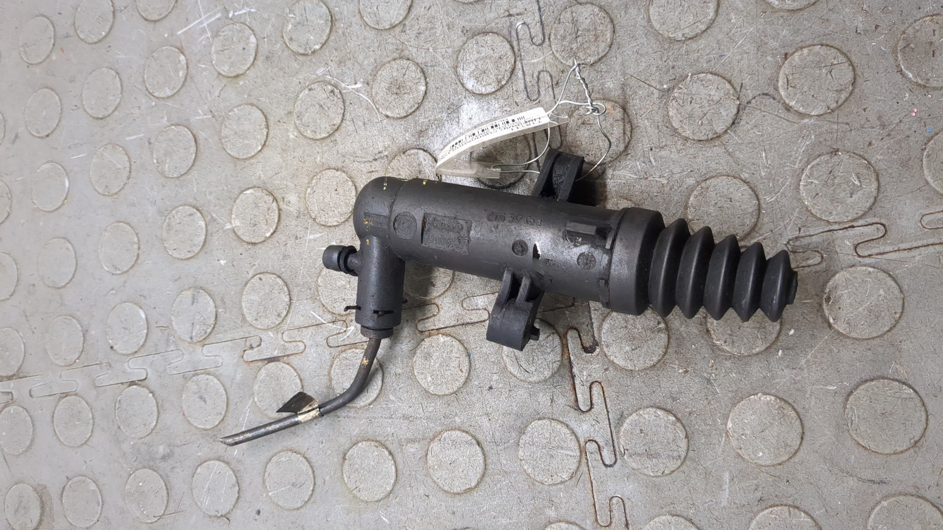 Цилиндр сцепления рабочий