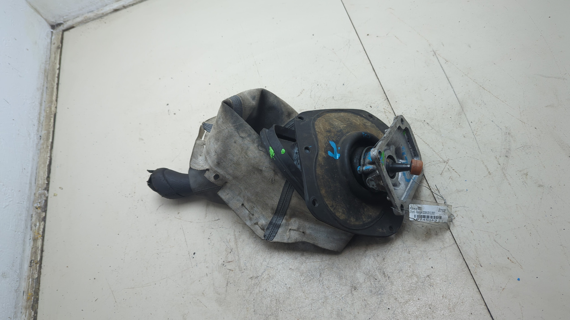 Кулиса МКПП / АКПП