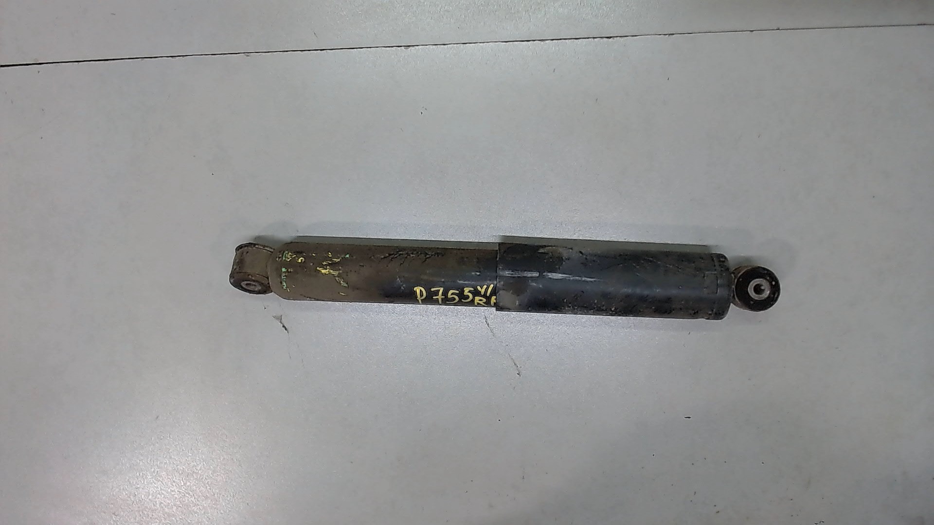 Амортизатор задний (стойка)