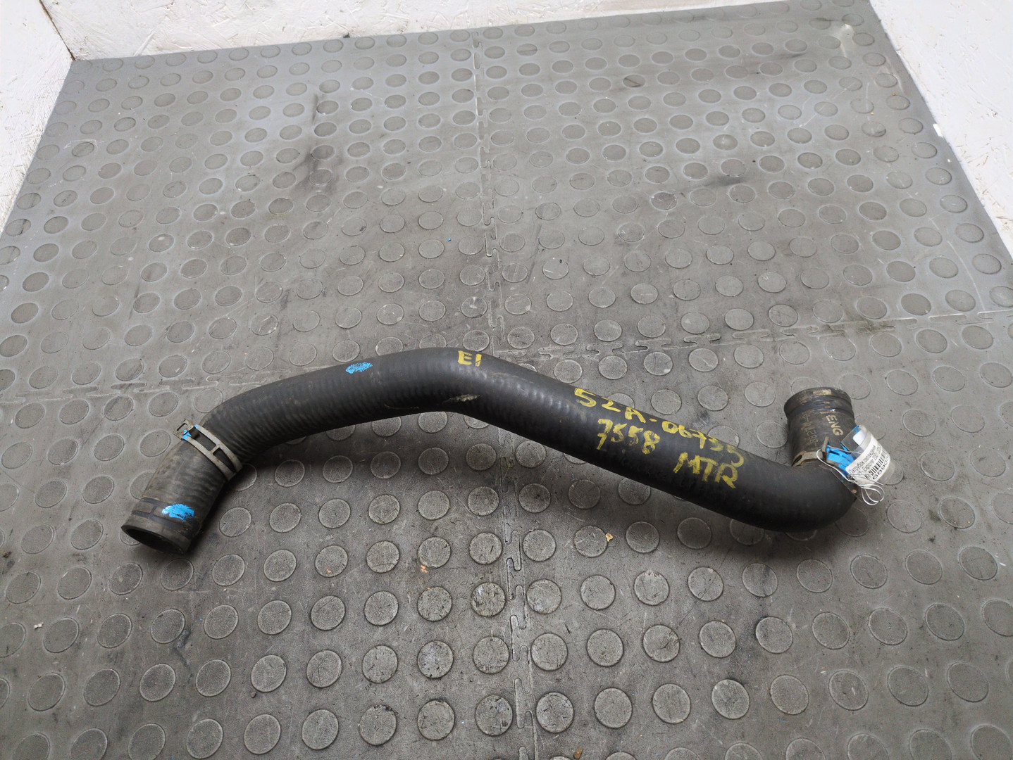 Шланг системы охлаждения