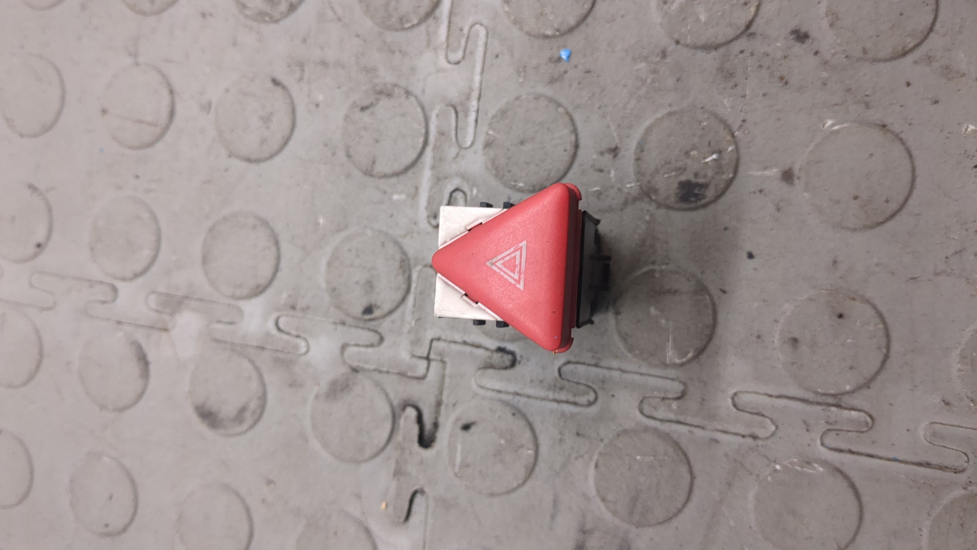 Кнопка аварийной остановки