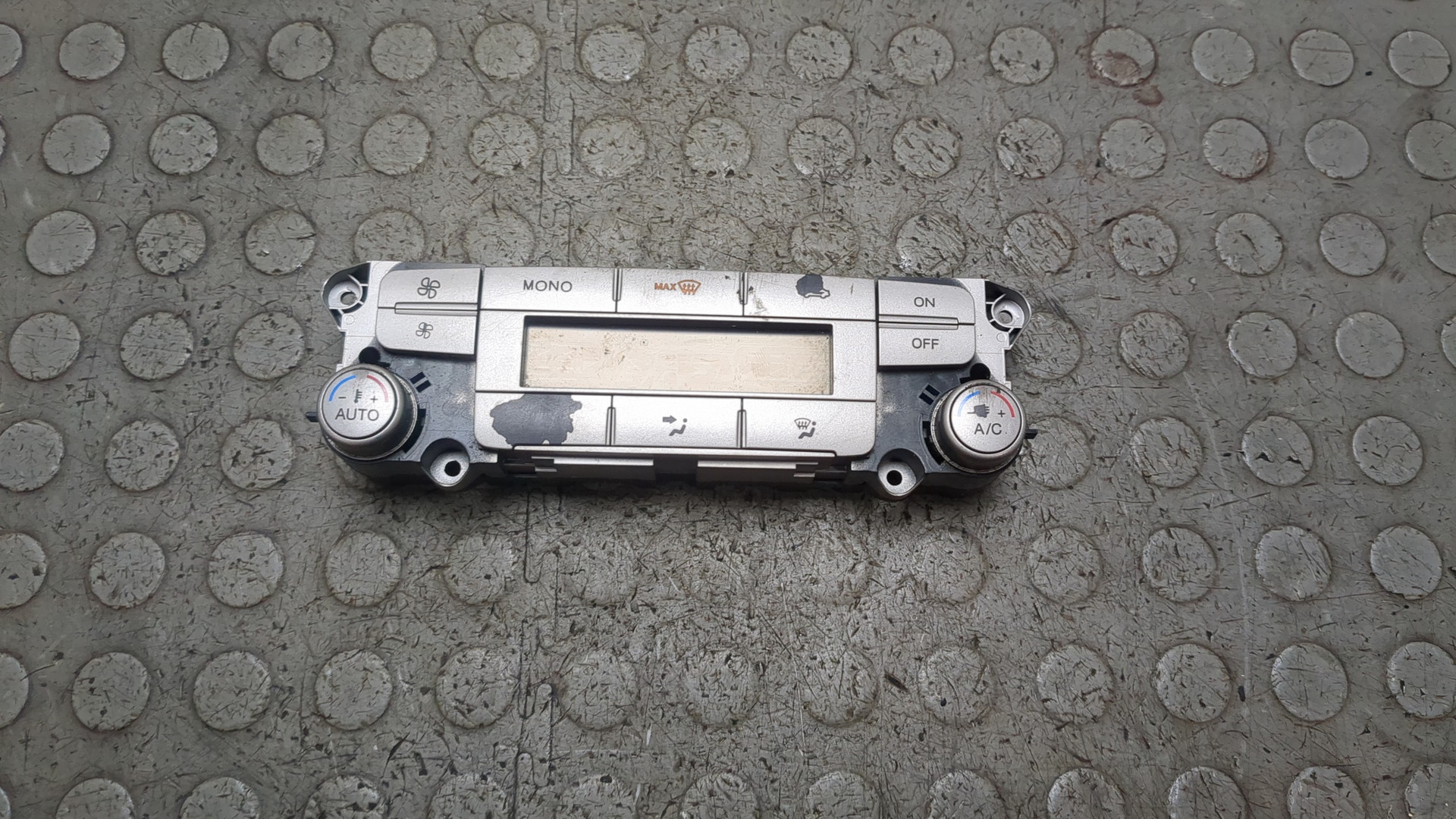 Переключатель отопителя