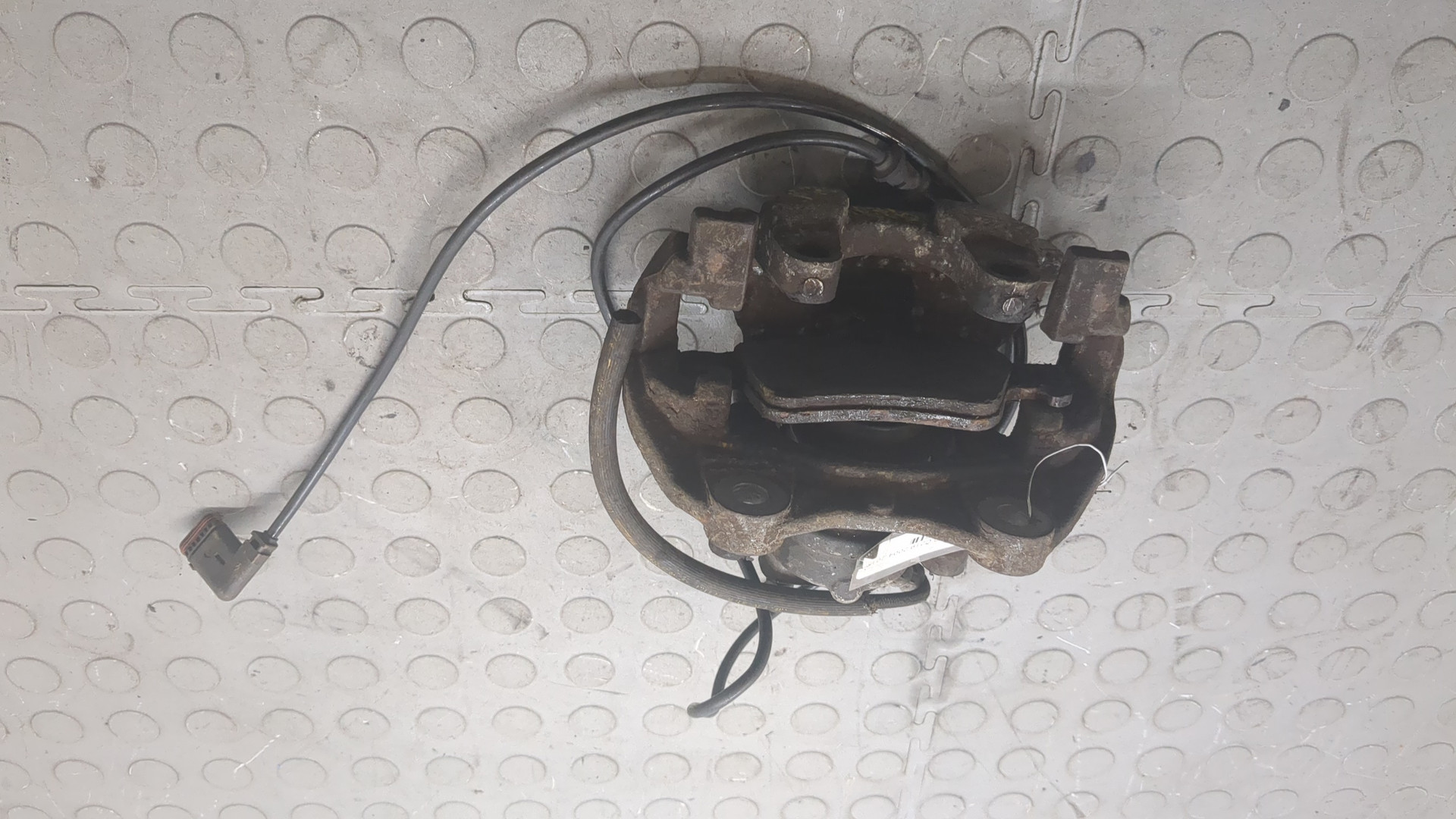 Суппорт задний правый