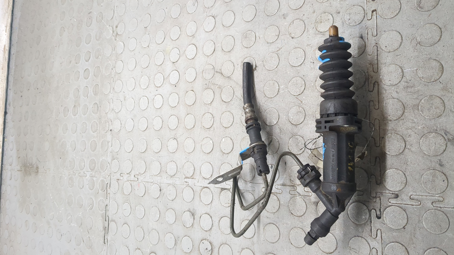 Цилиндр сцепления рабочий