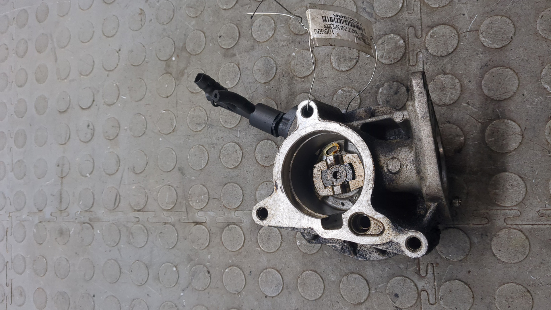 Насос вакуумный