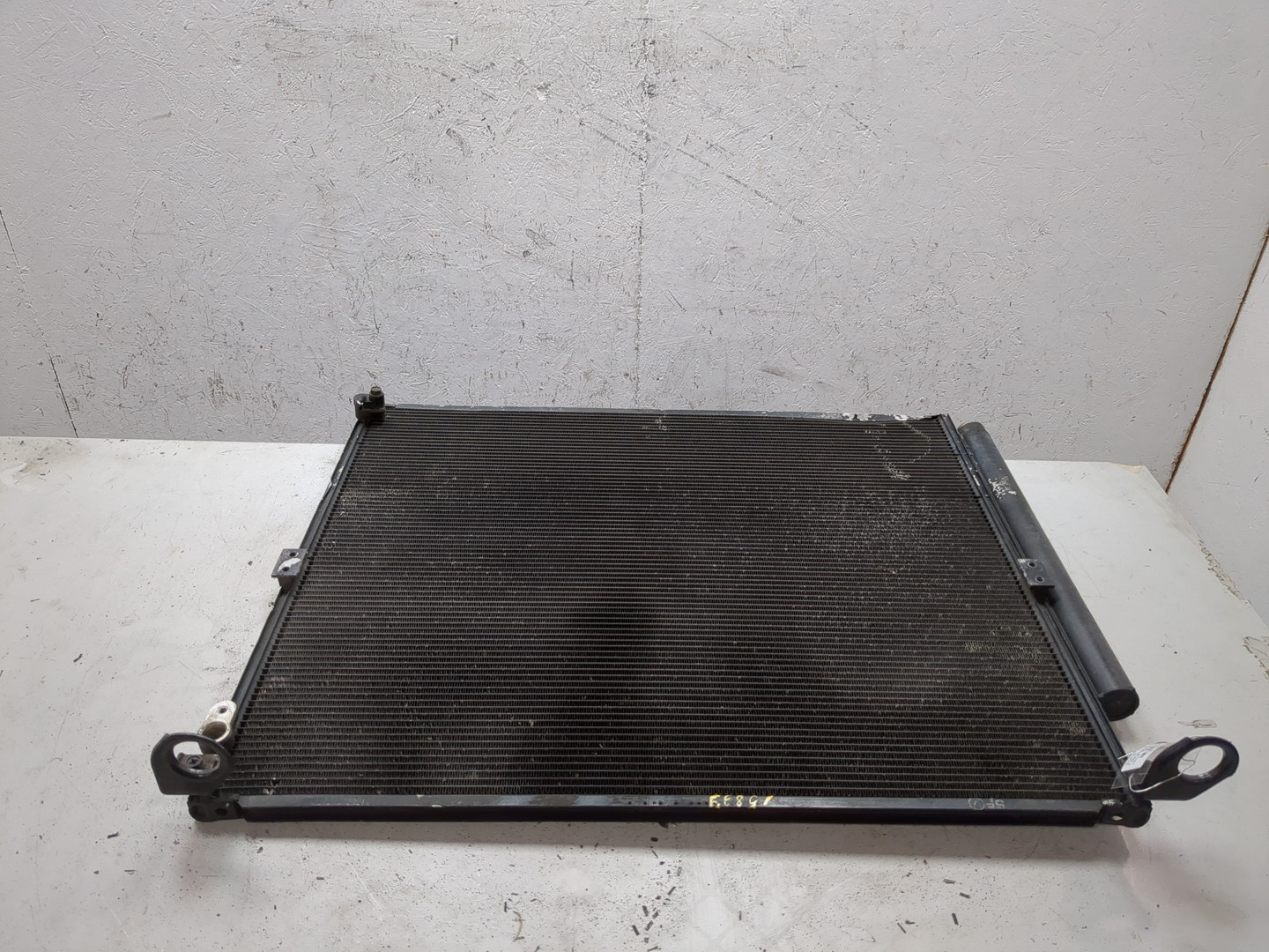 Радиатор кондиционера / конденсер