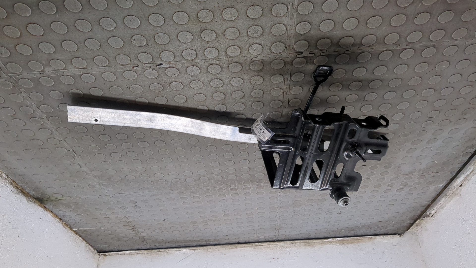 Кронштейн (сопут. товар)