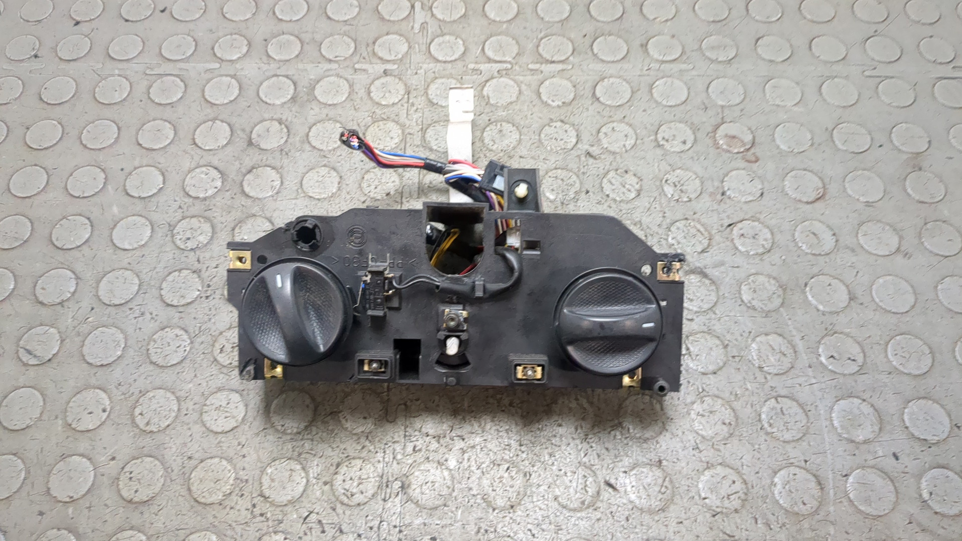 Переключатель отопителя