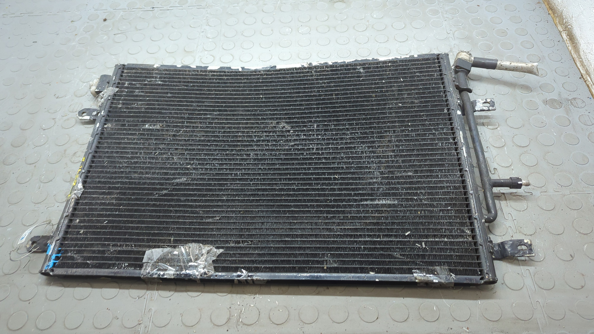 Радиатор кондиционера / конденсер